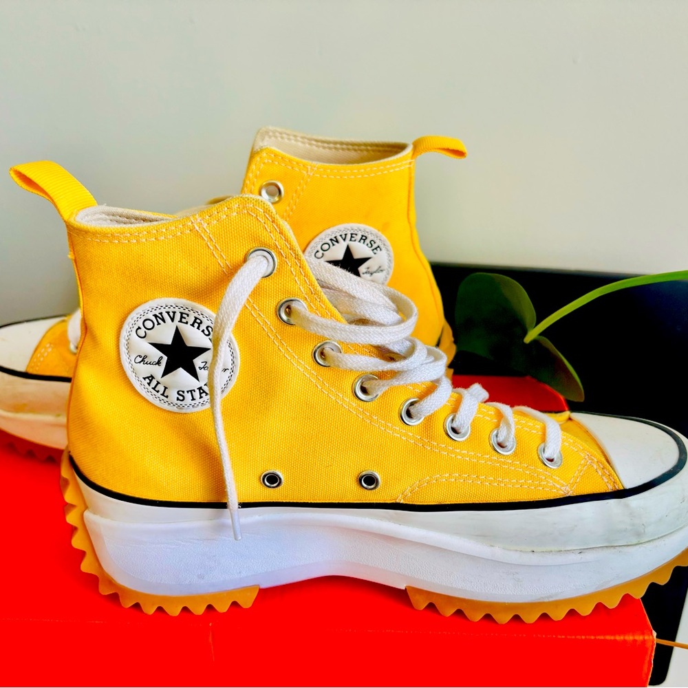 Converse Yellow High-Top Sneakers Classic Canvas Design
